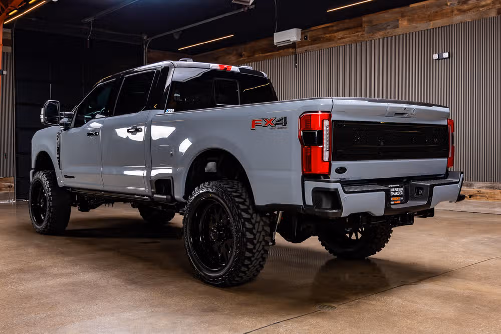 2026 Ford F-350 Super Duty Platinum Plus Crew Cab Image 6