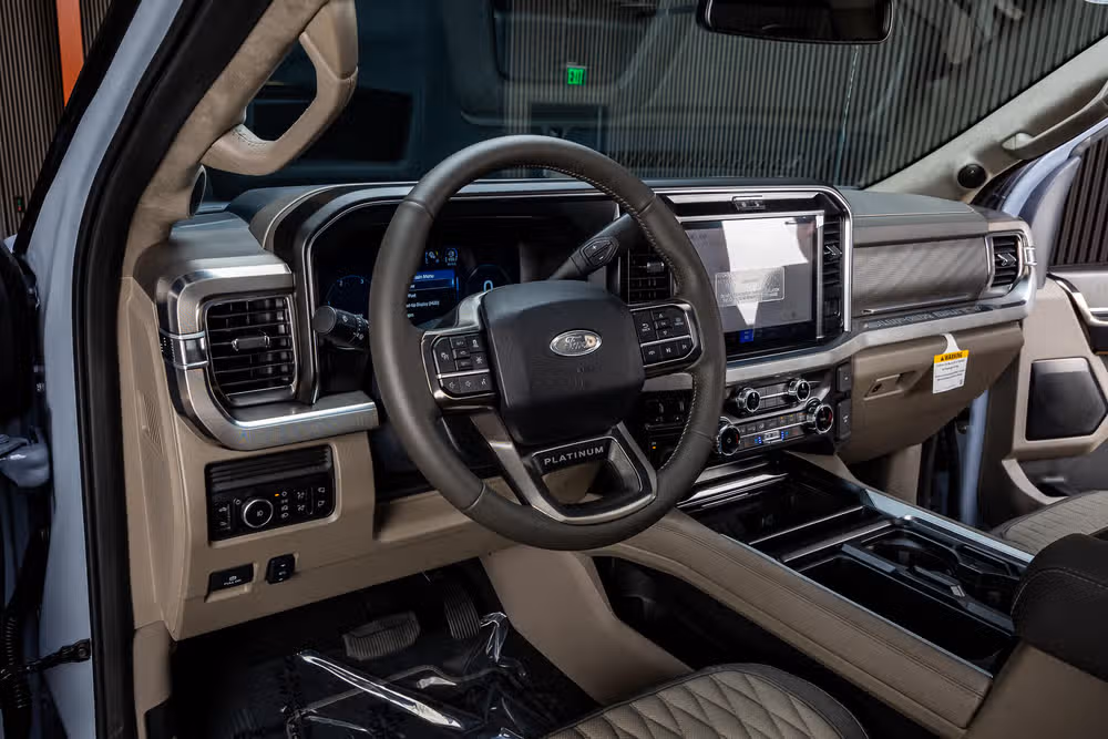 2026 Ford F-350 Super Duty Platinum Plus Crew Cab Image 16