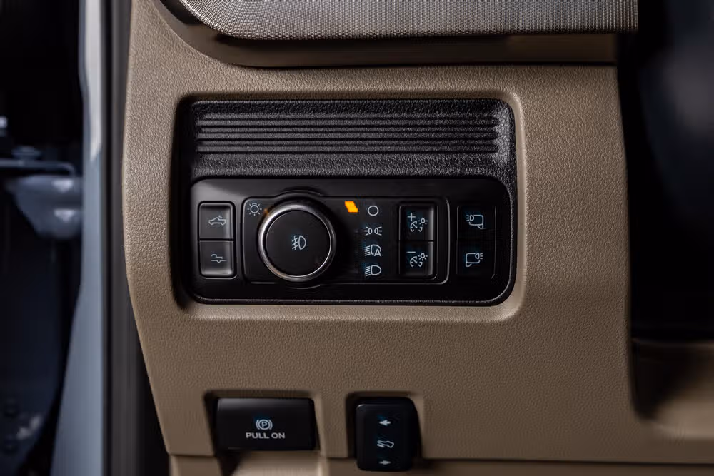 2026 Ford F-350 Super Duty Platinum Plus Crew Cab Image 21