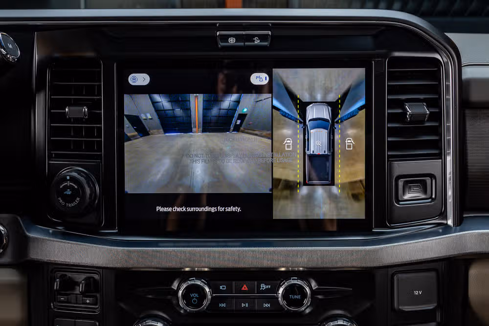 2026 Ford F-350 Super Duty Platinum Plus Crew Cab Image 26