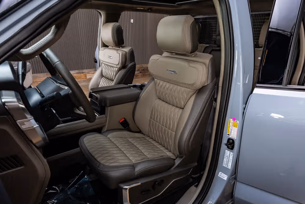 2026 Ford F-350 Super Duty Platinum Plus Crew Cab Image 30