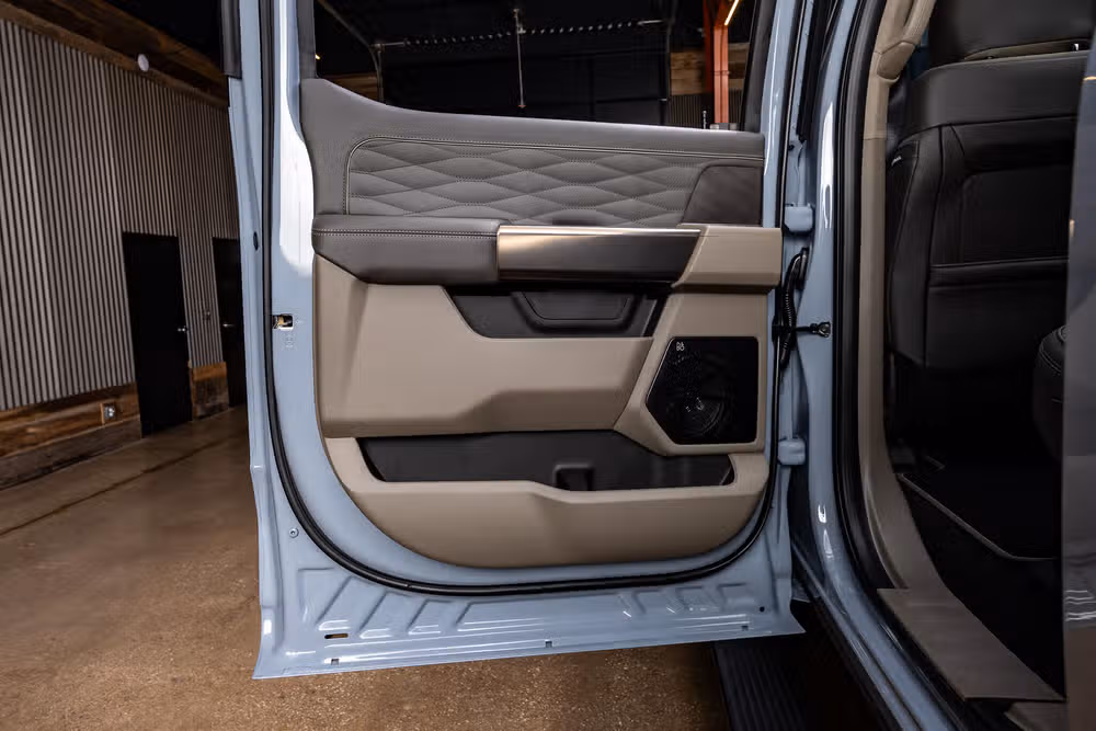 2026 Ford F-350 Super Duty Platinum Plus Crew Cab Image 39