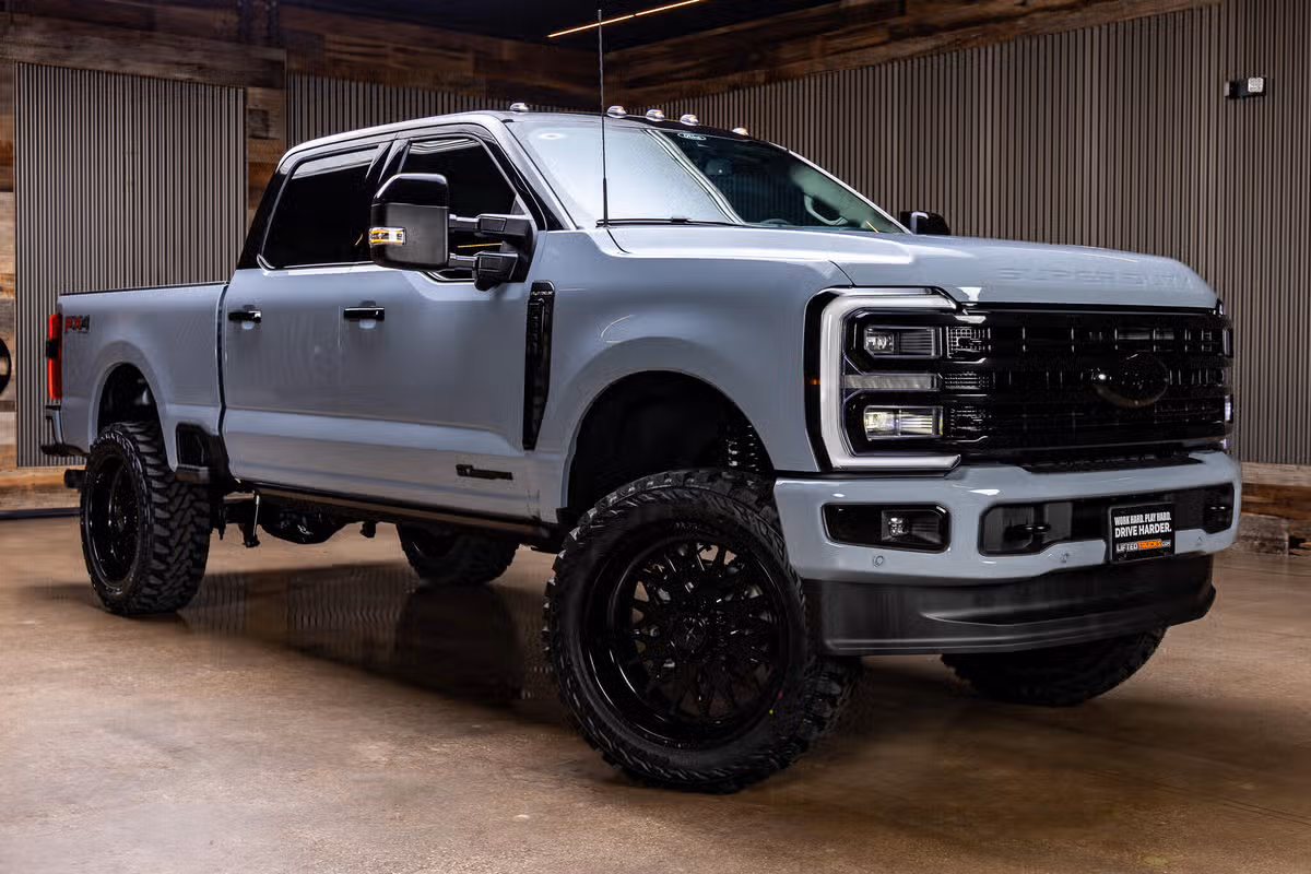 2026 Ford F-350 Super Duty Platinum Plus Crew Cab