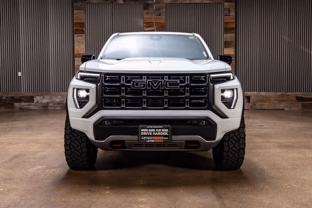 2026 GMC Canyon AT4 Crew Cab Image 2