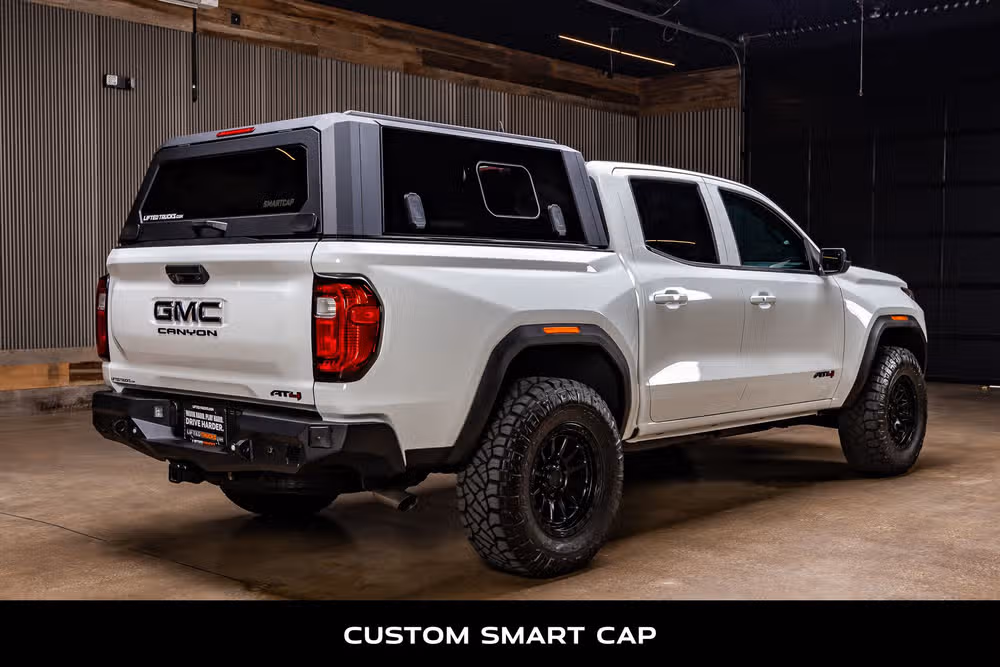2026 GMC Canyon AT4 Crew Cab Image 9