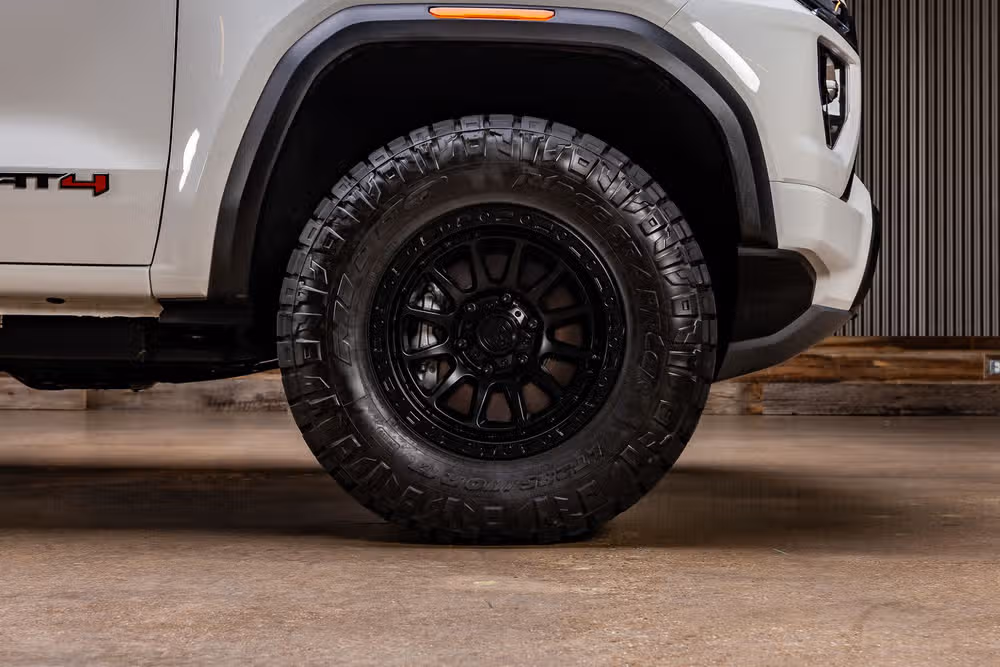2026 GMC Canyon AT4 Crew Cab Image 11