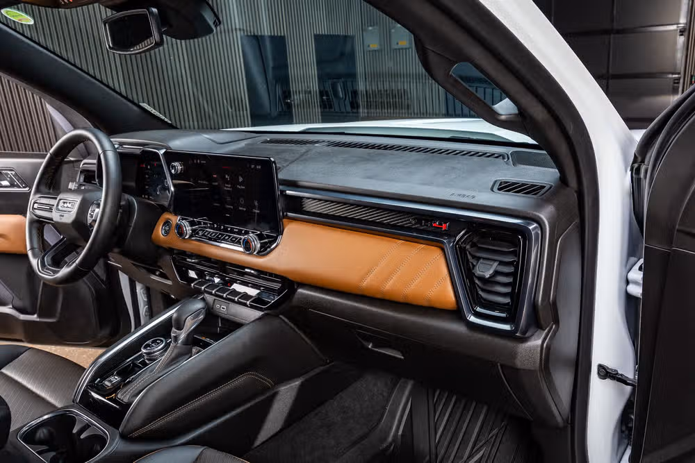 2026 GMC Canyon AT4 Crew Cab Image 16