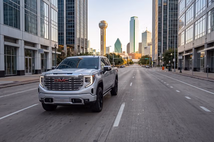 2025 GMC Sierra 1500 Denali Crew Cab Image 42