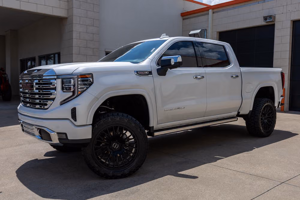 2024 GMC Sierra 1500 Denali Crew Cab Image 6