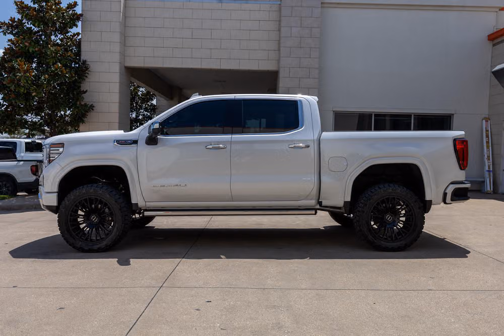 2024 GMC Sierra 1500 Denali Crew Cab Image 7