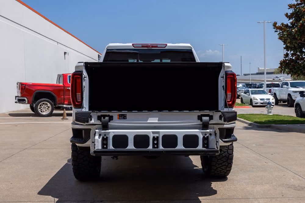 2024 GMC Sierra 1500 Denali Crew Cab Image 10