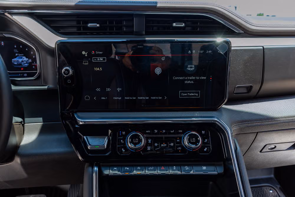 2024 GMC Sierra 1500 Denali Crew Cab Image 25
