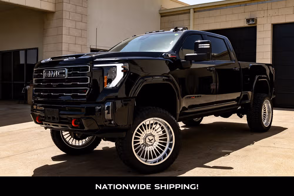 2024 GMC Sierra 2500HD AT4 Crew Cab Image 4