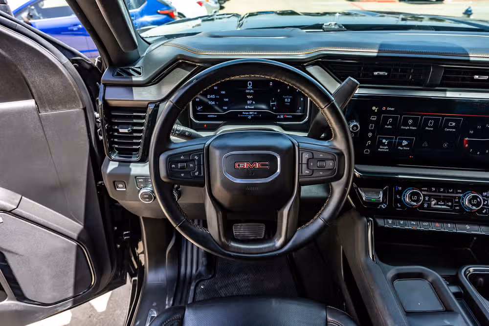 2024 GMC Sierra 2500HD AT4 Crew Cab Image 18