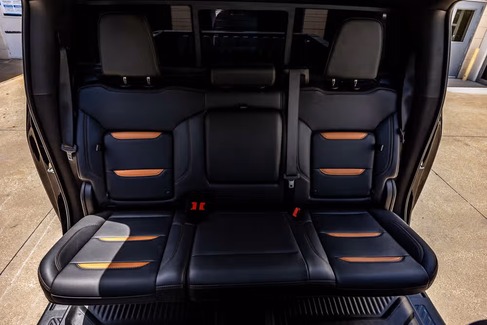 2024 GMC Sierra 2500HD AT4 Crew Cab Image 35
