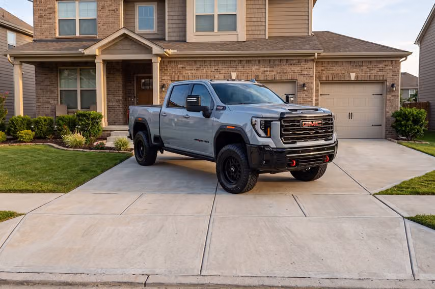 2025 GMC Sierra 2500HD AT4X Crew Cab Image 43