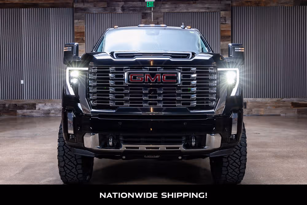 2026 GMC Sierra 2500HD Denali Crew Cab Image 4