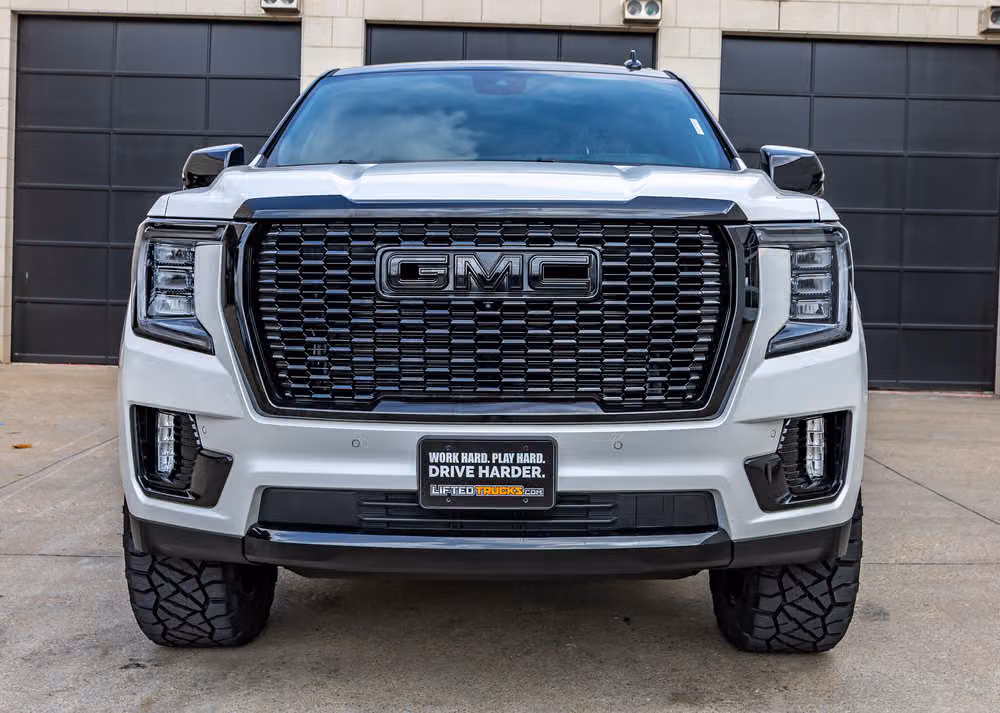 2023 GMC Yukon Denali Ultimate Image 5