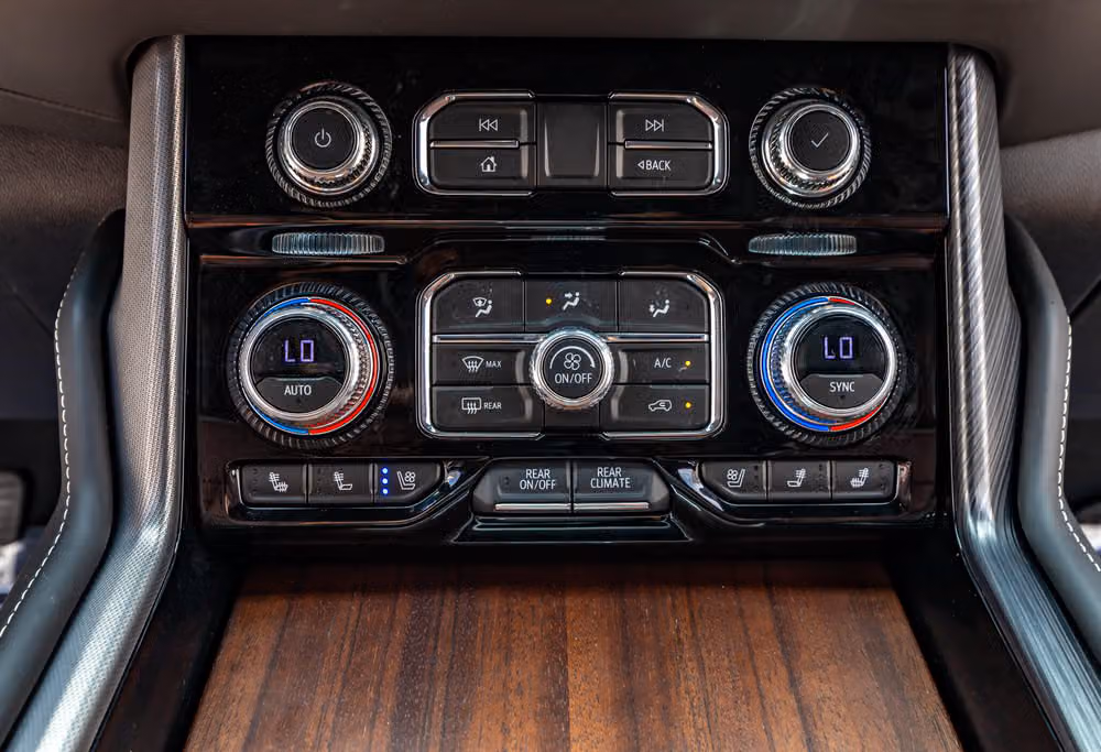 2023 GMC Yukon Denali Ultimate Image 28