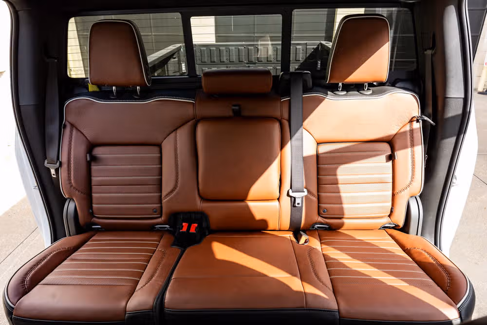 2026 GMC Sierra 3500HD Denali Ultimate Crew Cab Image 36