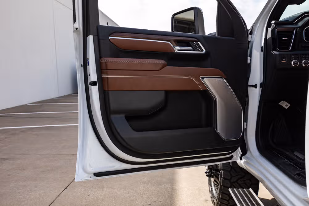 2026 GMC Sierra 3500HD Denali Ultimate Crew Cab Image 37