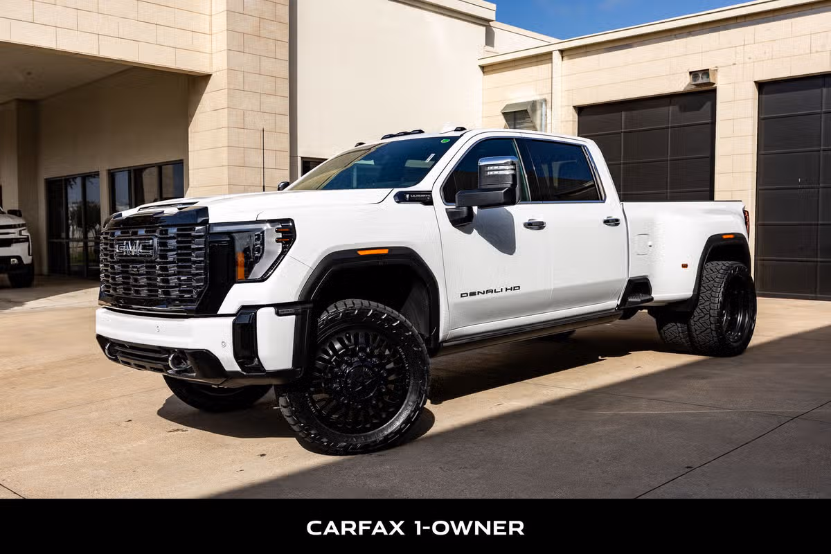 2026 GMC Sierra 3500HD Denali Ultimate Crew Cab