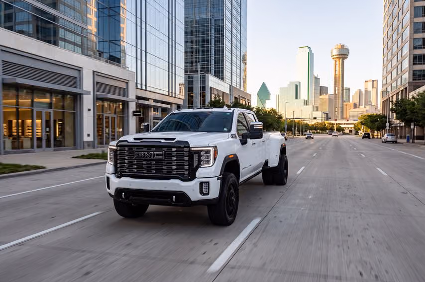 2026 GMC Sierra 3500HD Denali Ultimate Crew Cab Image 44