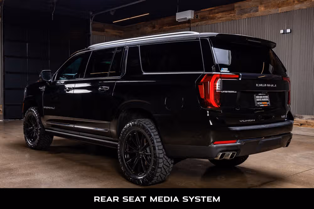 2026 GMC Yukon XL Denali Ultimate Image 7