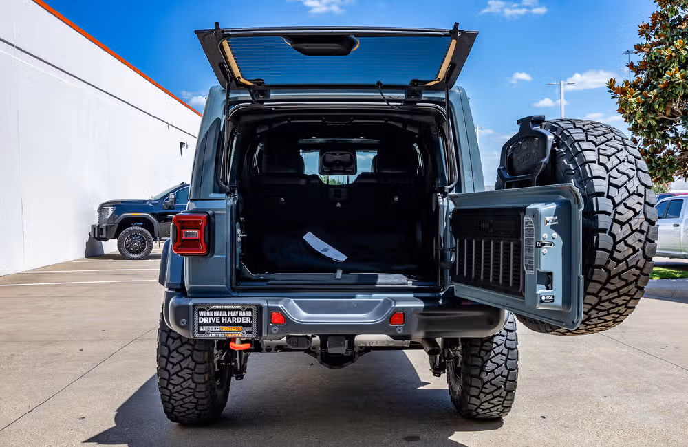 2025 Jeep Wrangler Rubicon X Image 8