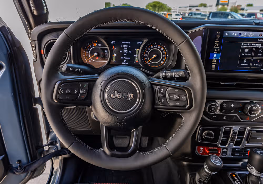 2025 Jeep Wrangler Rubicon X Image 17