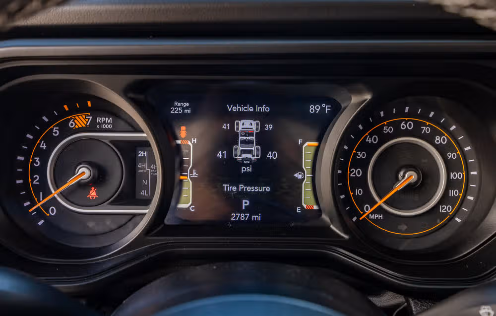 2025 Jeep Wrangler Rubicon X Image 18