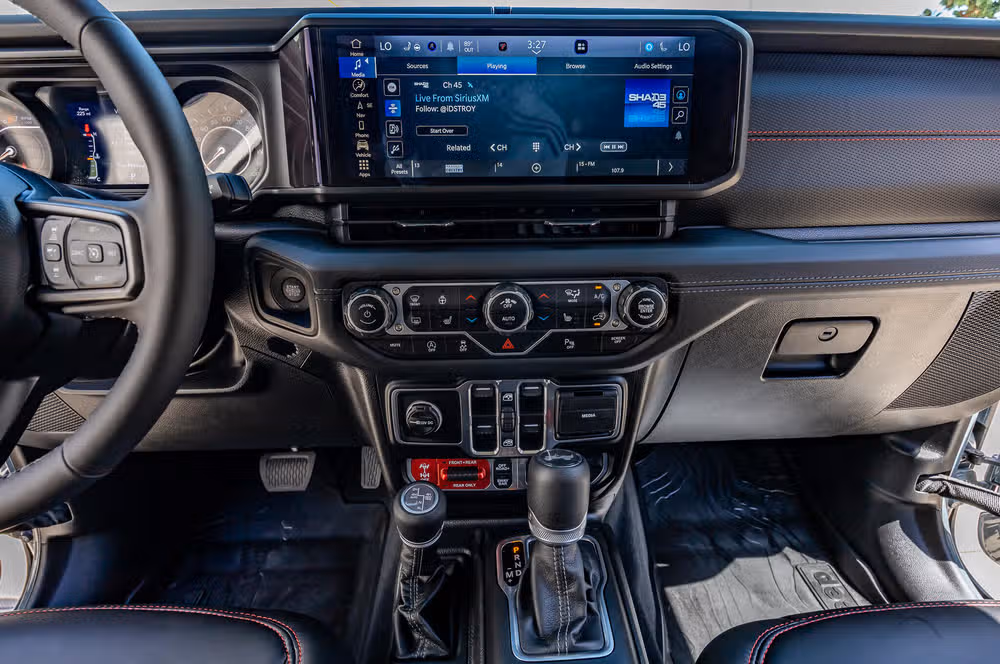 2025 Jeep Wrangler Rubicon X Image 22