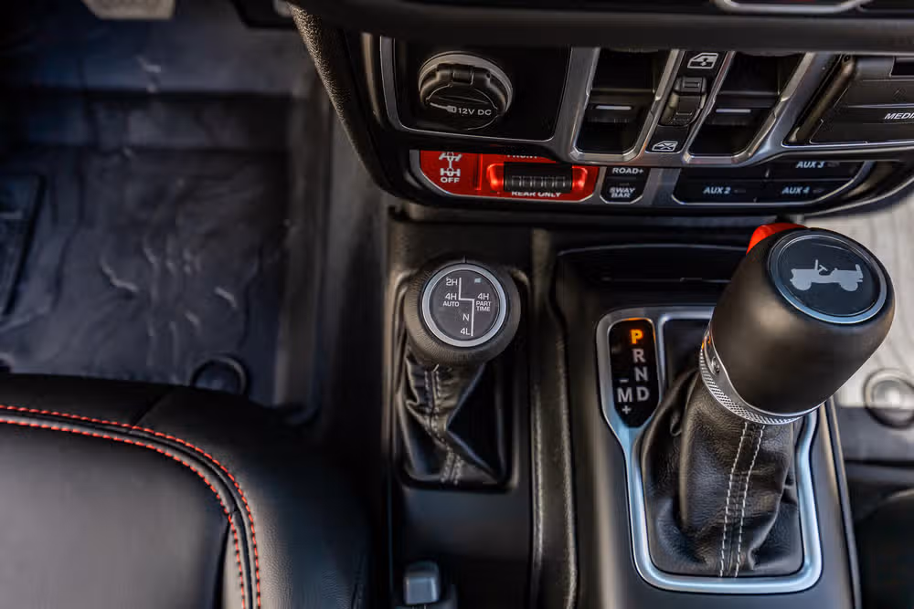 2025 Jeep Wrangler Rubicon X Image 26