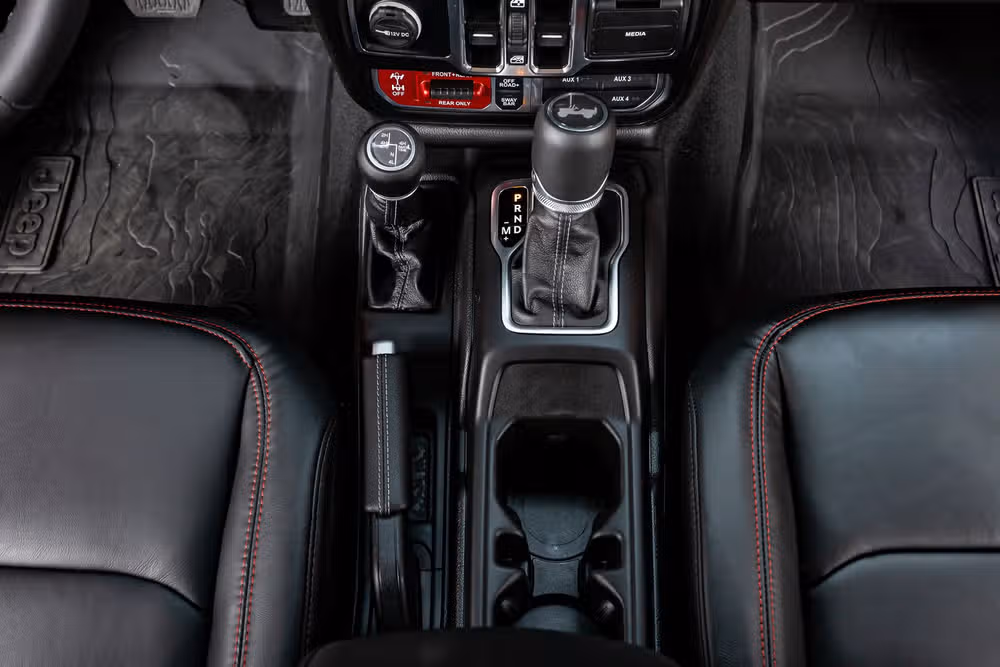 2025 Jeep Wrangler Rubicon X Image 28