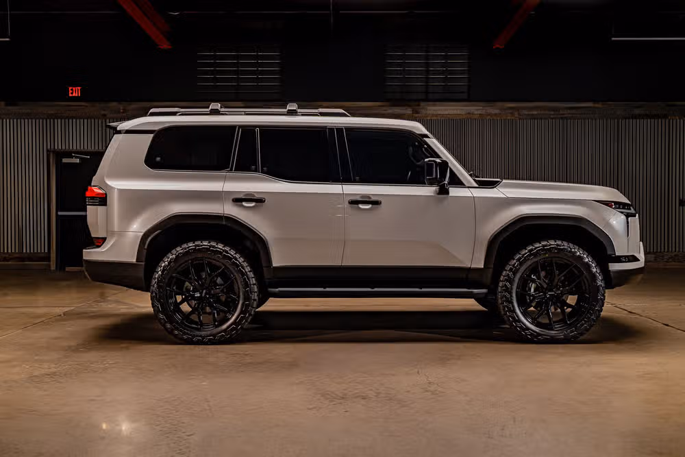 2024 Lexus GX 550 Overtrail+ Image 11