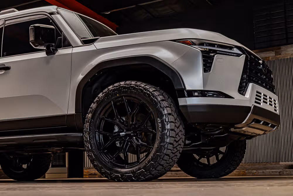 2024 Lexus GX 550 Overtrail+ Image 12