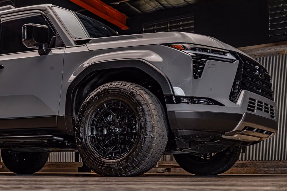 2024 Lexus GX 550 Overtrail+ Image 11