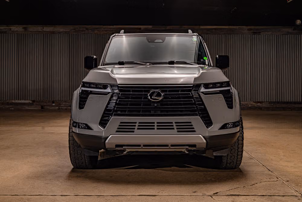 2024 Lexus GX 550 Overtrail+ Image 3