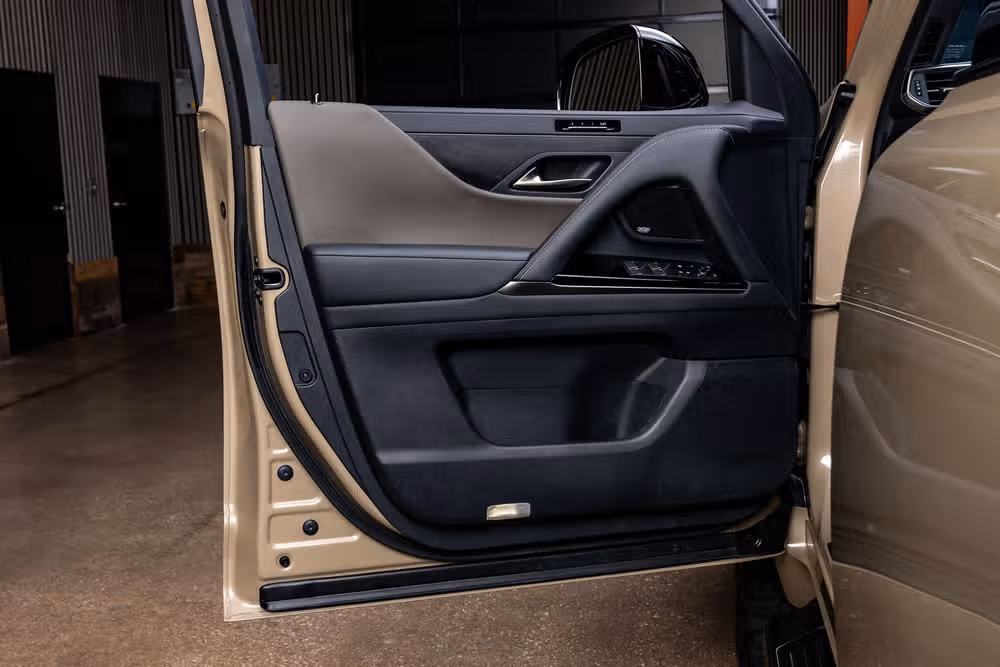 2025 Lexus LX 700h Overtrail Image 38