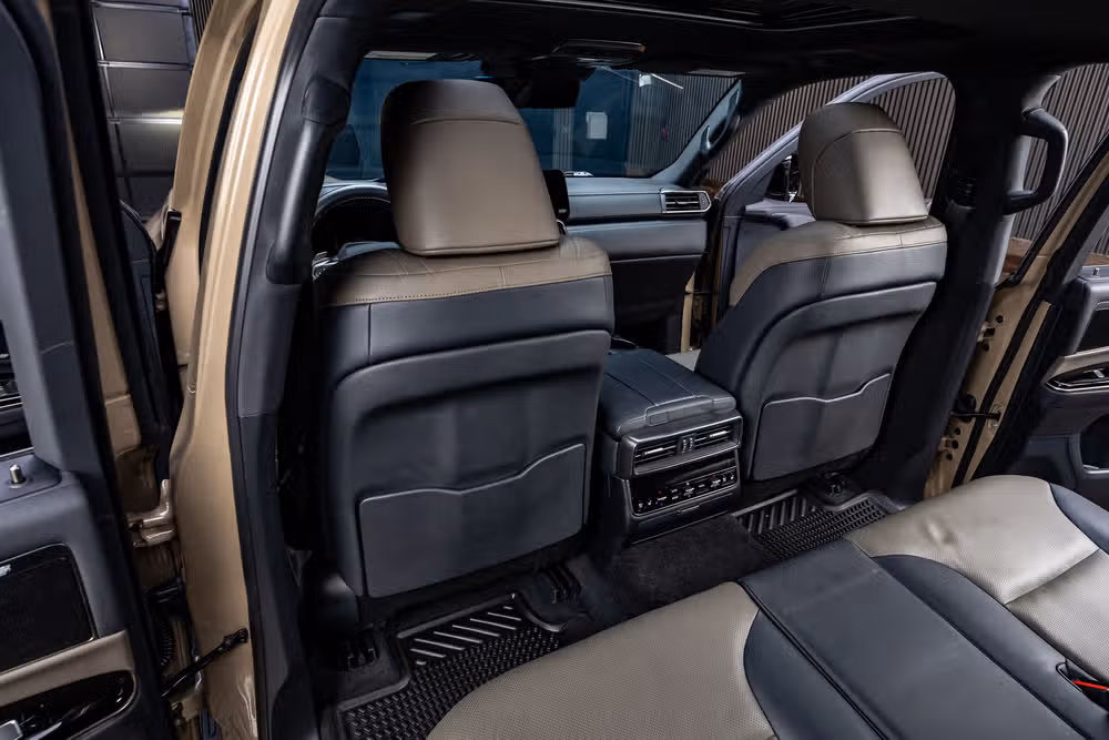 2025 Lexus LX 700h Overtrail Image 35