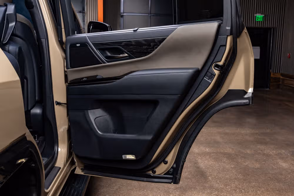 2025 Lexus LX 700h Overtrail Image 41