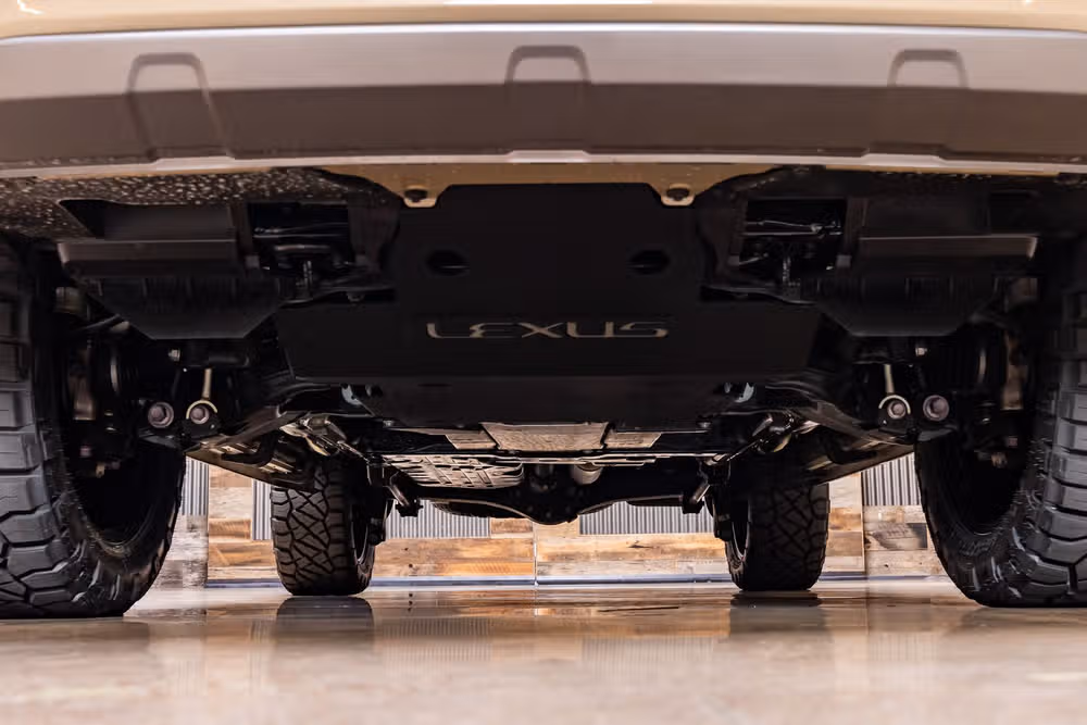 2025 Lexus LX 700h Overtrail Image 15