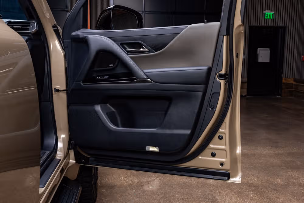 2025 Lexus LX 700h Overtrail Image 39