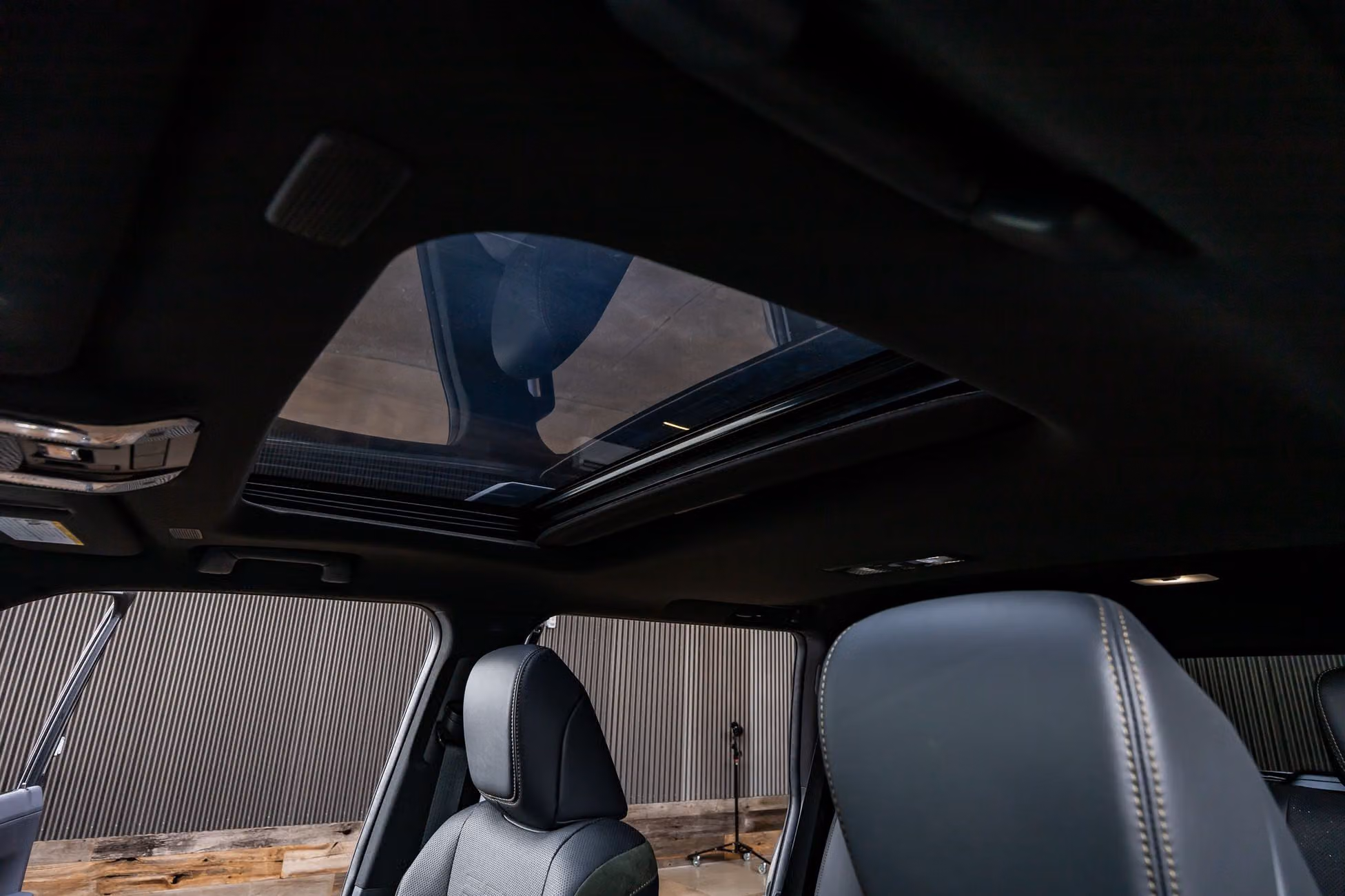 2025 Lexus GX 550 Overtrail+ Image 30