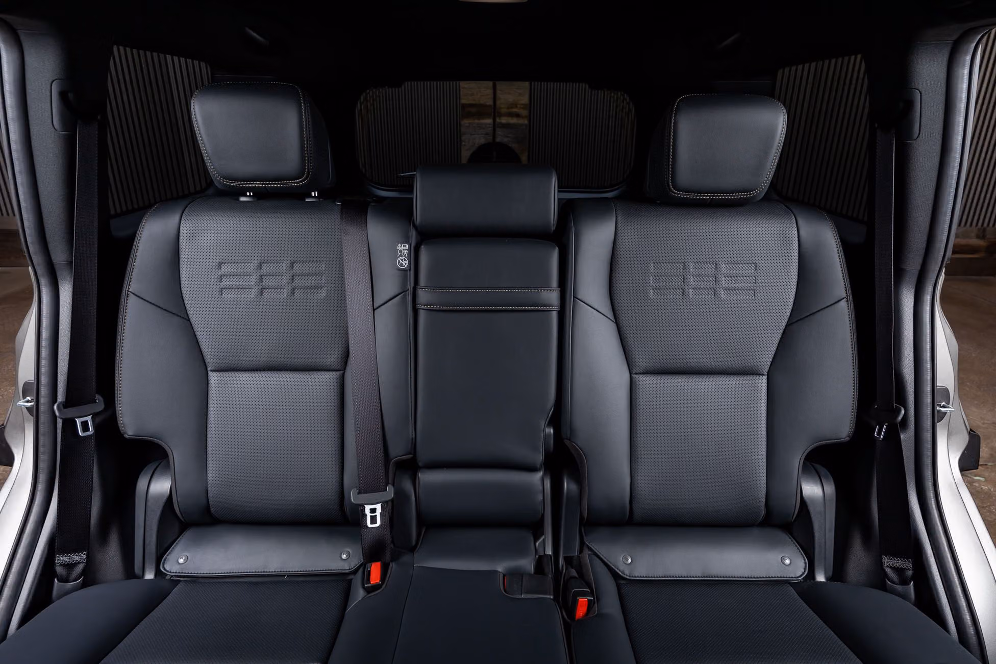 2025 Lexus GX 550 Overtrail+ Image 35