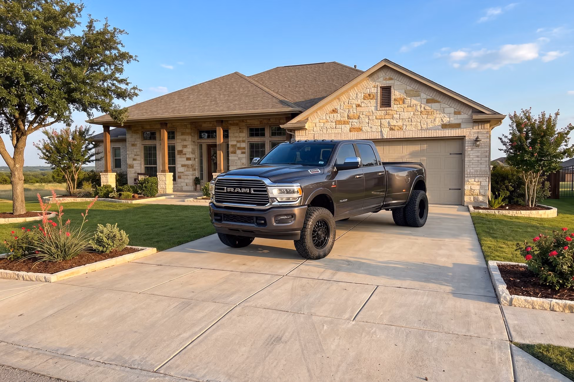 2024 Ram 3500 Laramie Mega Cab Image 43