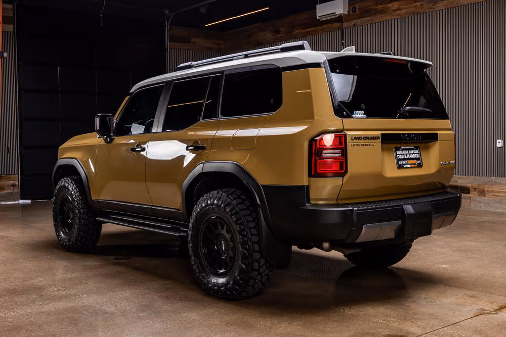 2024 Toyota Land Cruiser Base Image 8