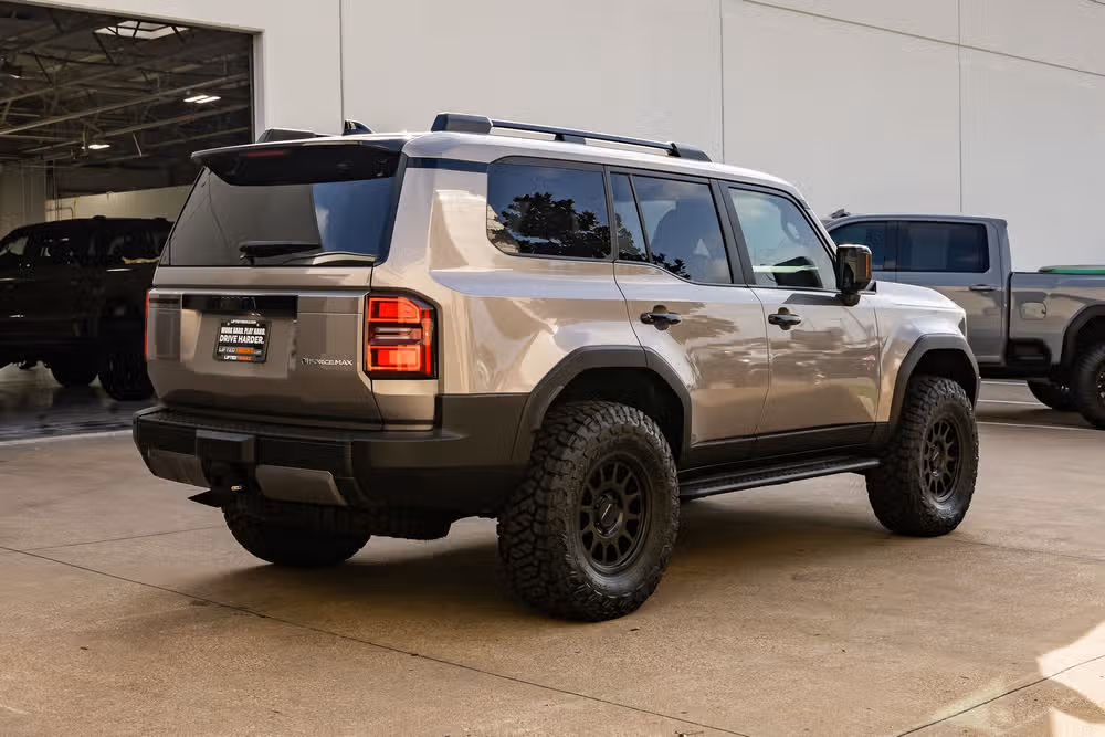 2026 Toyota Land Cruiser Base Image 10