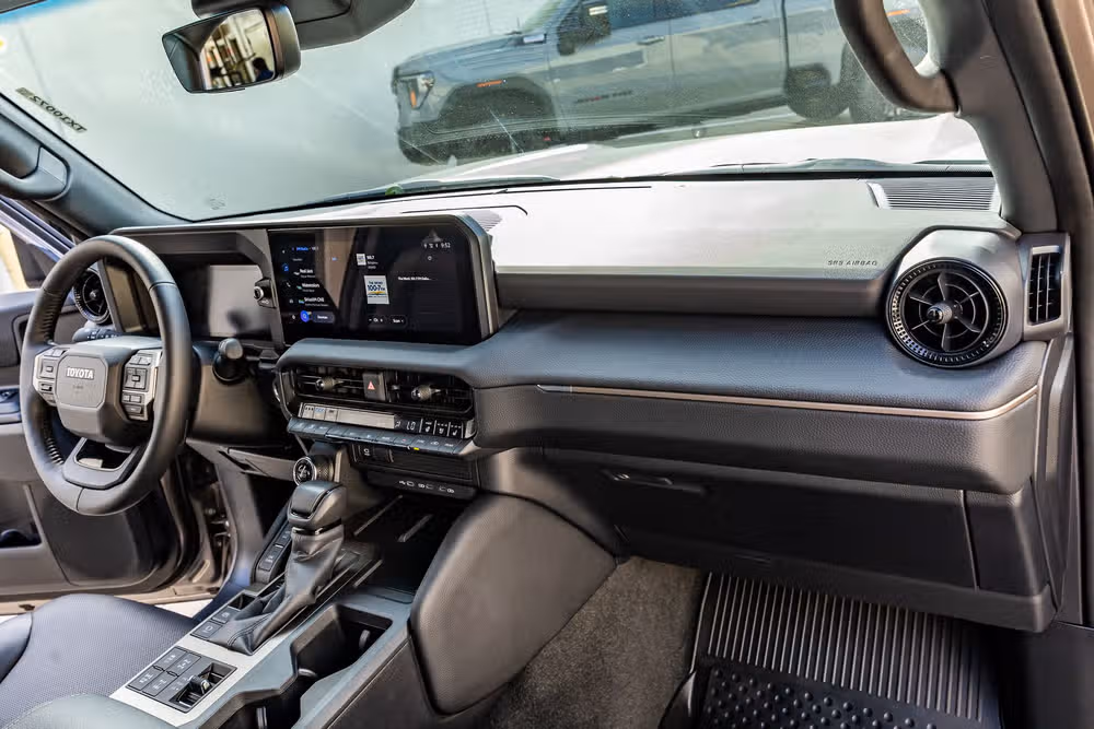 2026 Toyota Land Cruiser Base Image 18