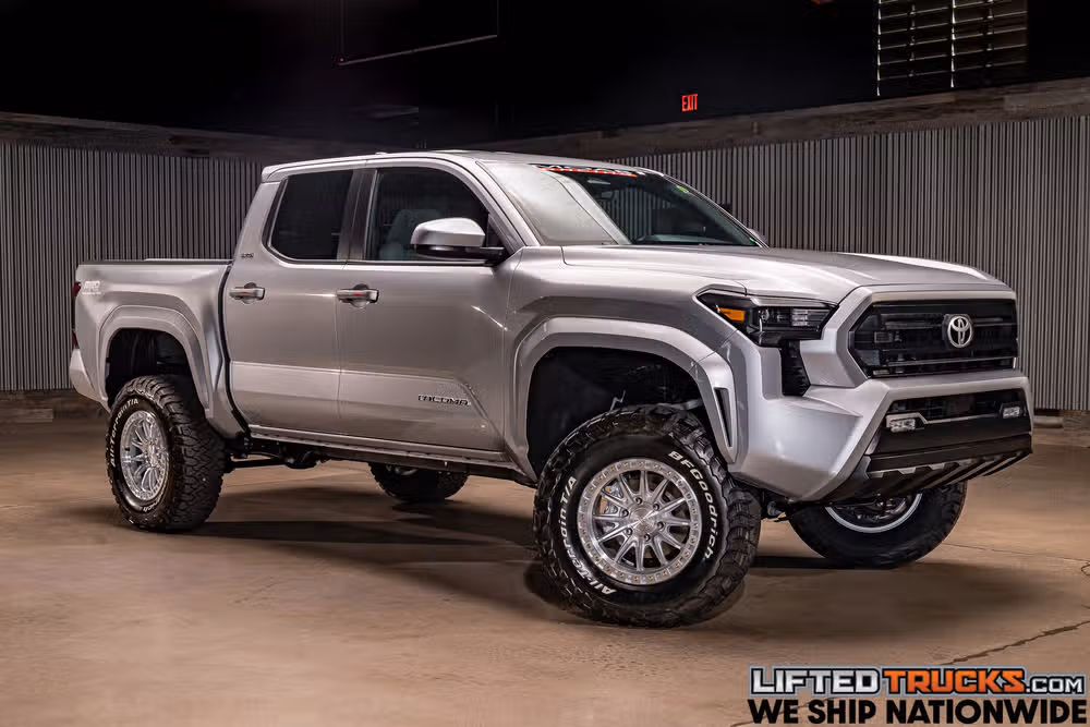T33141 - 2026 Toyota Tacoma SR5 Double Cab